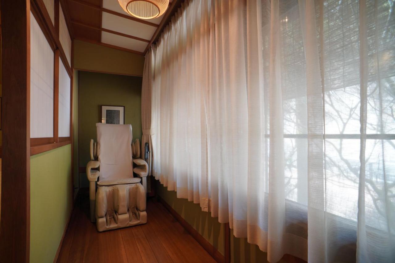 Arima Onsen Tocen Goshobo Hotell Kobe Exteriör bild A room at a Japanese onsen