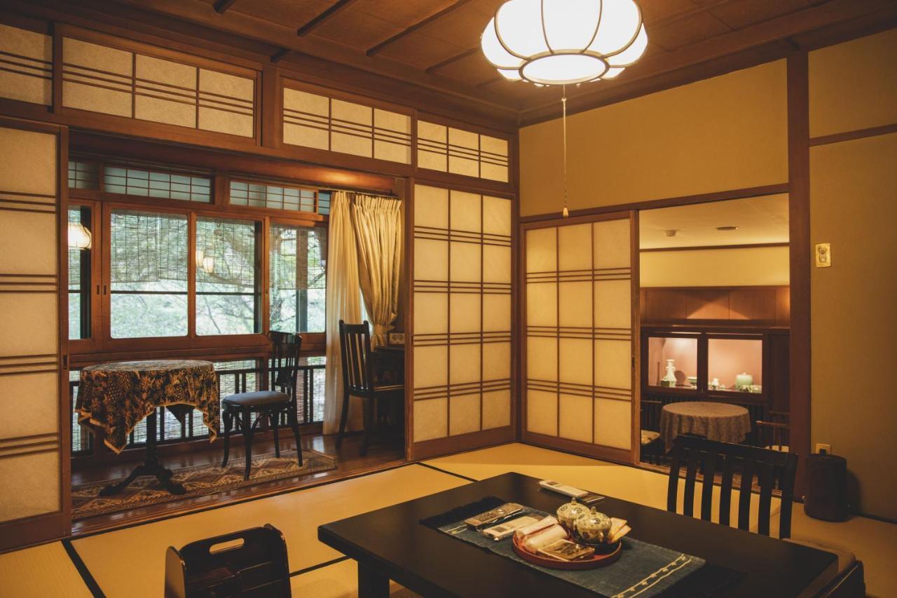 Arima Onsen Tocen Goshobo Hotell Kobe Exteriör bild A traditional Japanese room