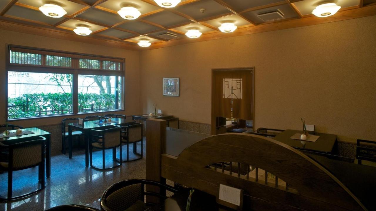 Arima Onsen Tocen Goshobo Hotell Kobe Exteriör bild Interior of a soba restaurant in Tokyo
